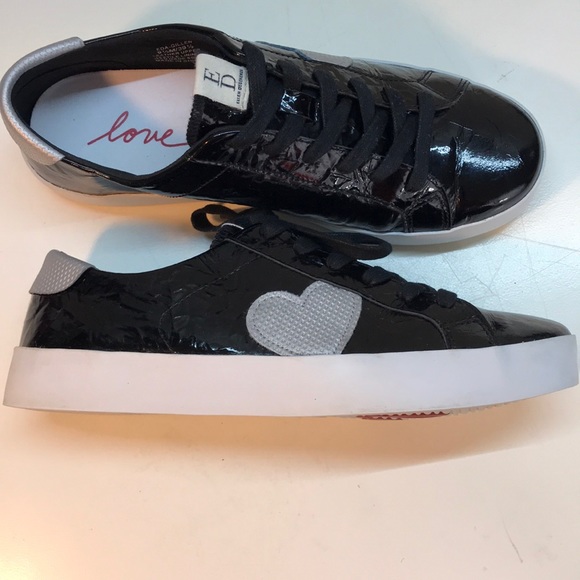 Ellen Degeneres Shoes - Ellen DeGeneres Black Sneakers with Heart Size 9.5